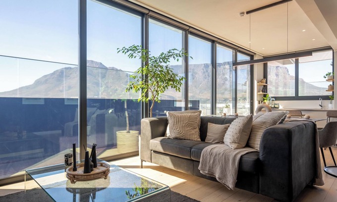 Cape Town City Centre Apartamento | Highest Penthouse in City | Pool and Panoramic Views