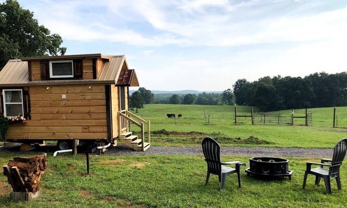 Dunlap Cabaña | Highland Cottage at Little Tail Farms