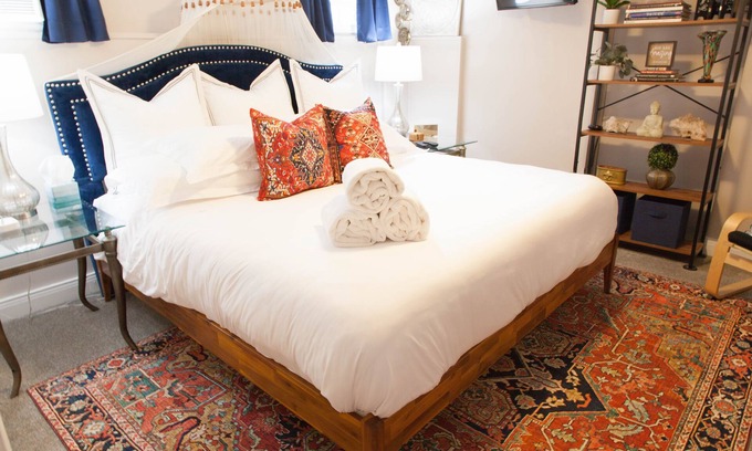 Bonnycastle Apartamento | Highlands Zen Oasis Cherokee Parkside-KING Suite, Plush, Private, UltraCozy