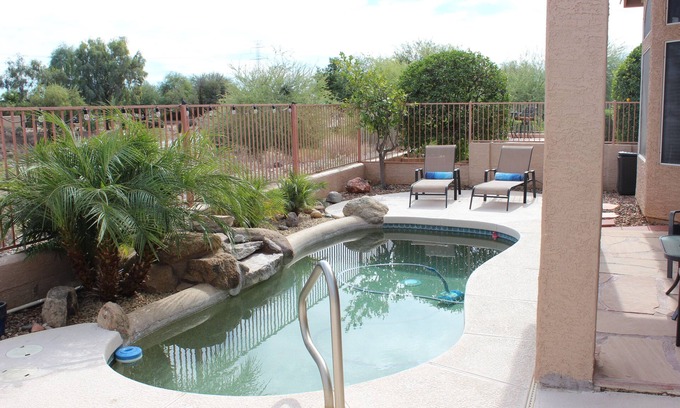 Coyote Lakes Casa | Piscina privada en 1st Hole at Coyote Lakes, ¡una verdadera vacación en Surprise AZ!