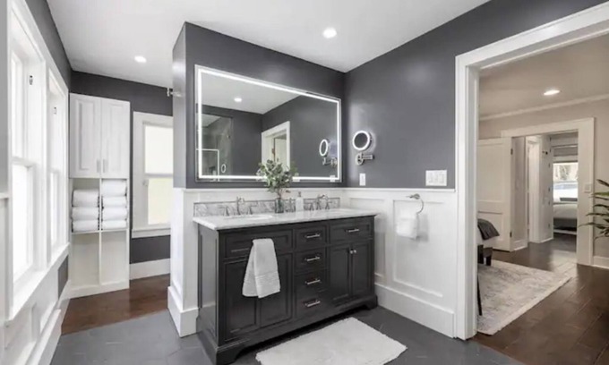 Arlington Heights Casa | Highly Rated, Exceptional Clean, Cozy, Comfortable Cowtown Casa TCU/Stockyards!