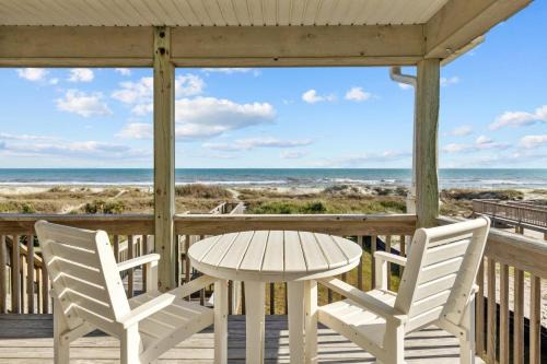 Atlantic Beach Casa | Highsmith Cottage home