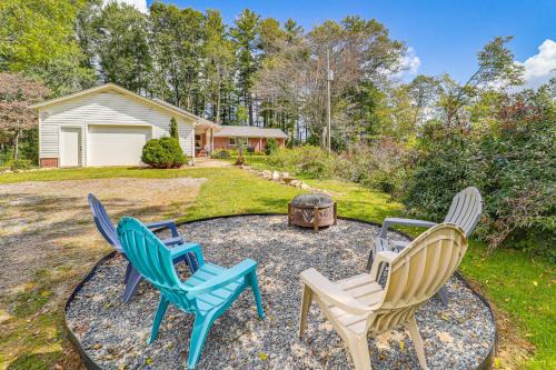 Laurel Springs Casa | Hike and Leaf Peep! Peaceful Home in Laurel Springs