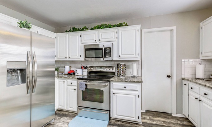 Greenville Casa | Hike, Fish & Golf: Home w/Patio in Greenville