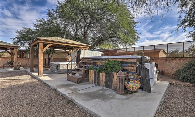 Tucson Cabaña | Exquisito Tucson Casita por Panto River Park Trail!