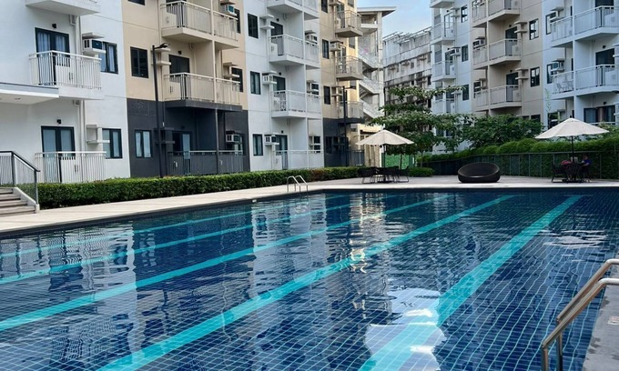 Caloocan Condominio | Hill Residence by Sarah Rentals