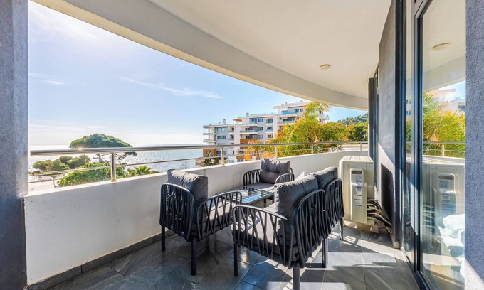 Durres Apartamento | Hill Side Suite by PS