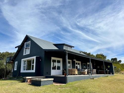 Keurboomstrand Casa | Hillandale House- a modern farmhouse near Plett