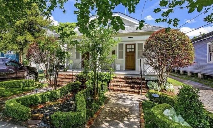 Central Carrollton Association Casa | "Hillary Gardens" hip uptown / propietario del área de la universidad en las instalaciones