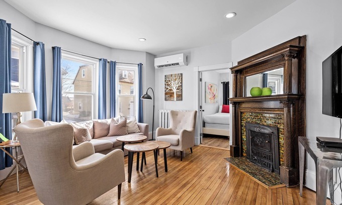 Queens Square Apartamento | Hillsborough Street Suites 2 Bdrm Downtown Ch'town
