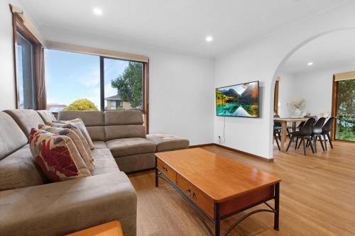 Lakes Entrance Casa | Hillside Estate