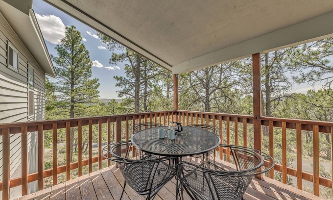 Ruidoso Cabaña | Hillside Haven w/ Deck < 2 Miles to Dwtn Ruidoso!