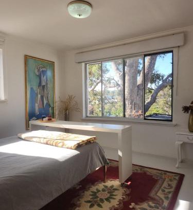 Wembley Downs Chalet De Esquí | hillside holiday house near the sea