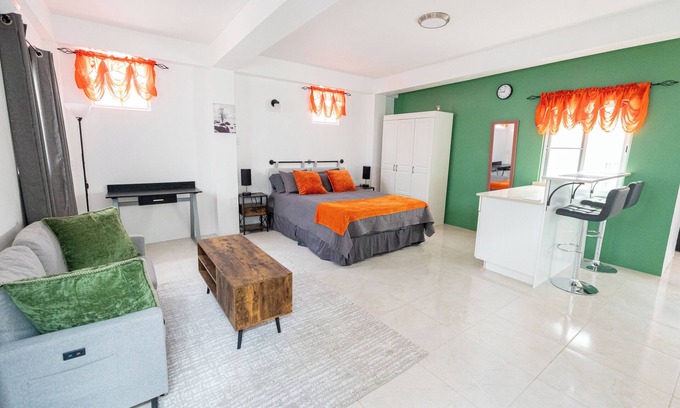Dickenson Bay Apartamento | Hilltop View: Convenient & Peaceful Studio Haven
