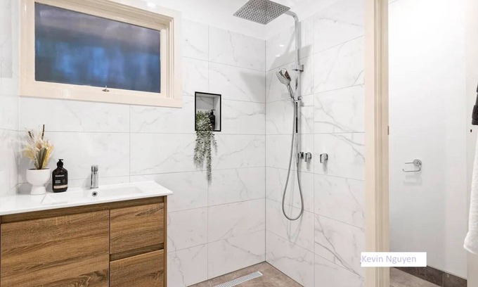 Ringwood North Casa | Hilltop Haven