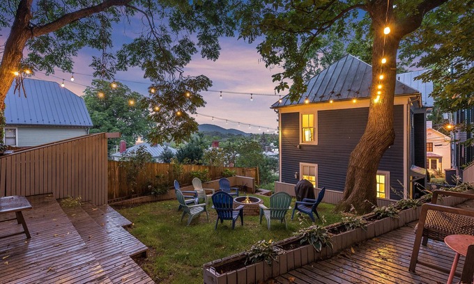 Staunton Casa | Hilltop Hideaway-Casa-Baño Privado