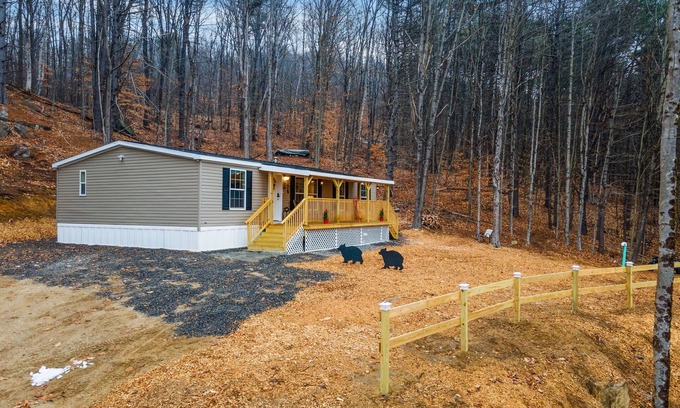 Ashland Casa | Hilltop Hideaway