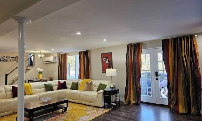 Hillwood Casa | Hilltop Retreat