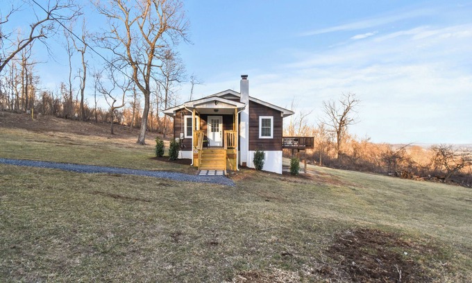 Round Hill Cabina | Hilltop Retreat
