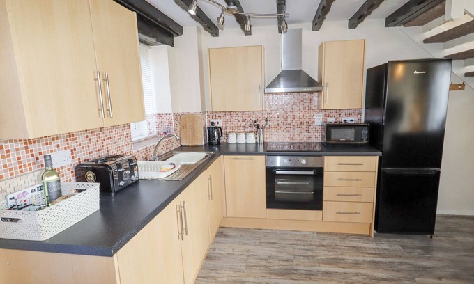 Llysfaen Cabaña | Hillview, LLANDDULAS