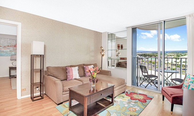 Hilo Condominio | Hilo Lagoon Centre 707, air conditioned 2 bedroom, 2 bath condo in Hilo
