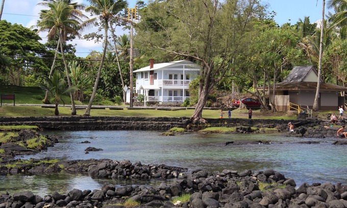 Hilo Casa | La casa más nueva de Hilo en Richardson's Beach Park. Best Loc. Snorkeling, Tortugas.
