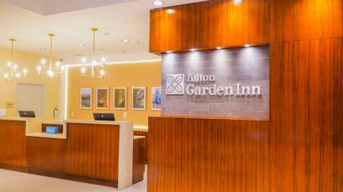 El Cangrejo Hotel | Hilton Garden Inn Panama City Downtown, Panama