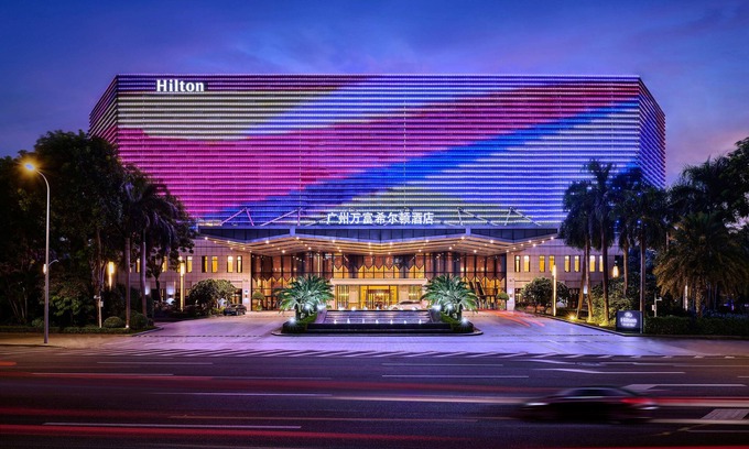 Baiyun Hotel | Hilton Guangzhou Baiyun - Free Shuttle and Phase 1 Registration Service Available for Canton Fair Period, Close to Luhu Golf Club & Leather Market