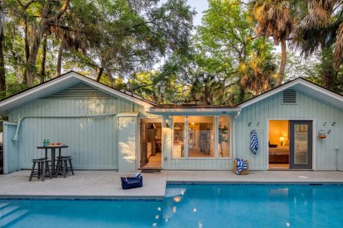 North Forest Beach Casa | Hilton Hideaway by AvantStay Private Pool Walk to Beach