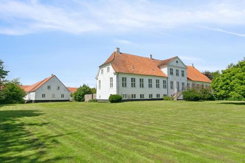 Ullerslev Casa | Hindemae Estate An Exclusive Experience in Scenic Surroundings