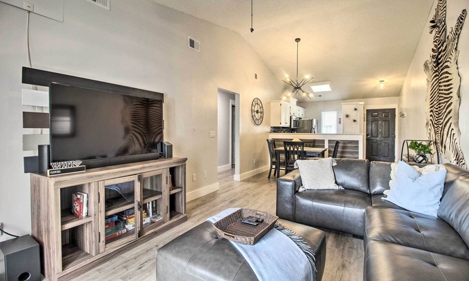 Hinesville Condominio | Hinesville Condo: Grill, 4 Mi to Fort Stewart