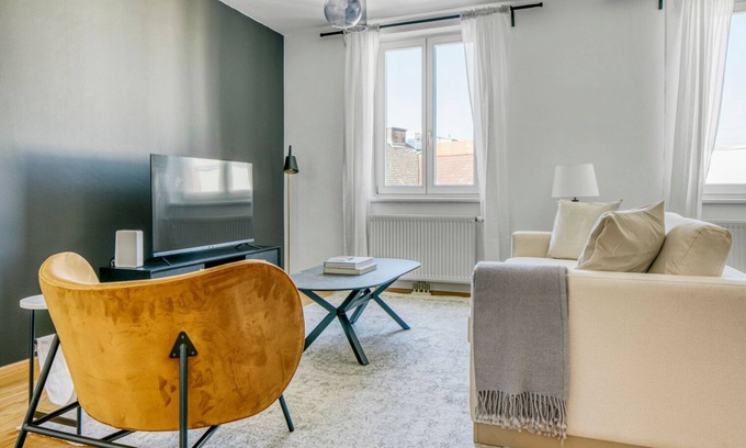 Matzleinsdorf Apartamento | Hip Margareten 2BR w/ Elevator near Matzleinsdorferplatz, by Blueground