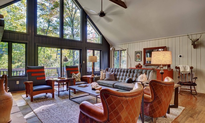 Cashiers Casa | Hippen House - Beautifully Updated Four Bedroom Cashiers Home