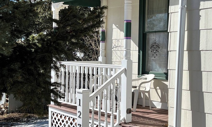 Cripple Creek Casa | Historic 1895 2-bedroom house walking distance to everything in Cripple Creek