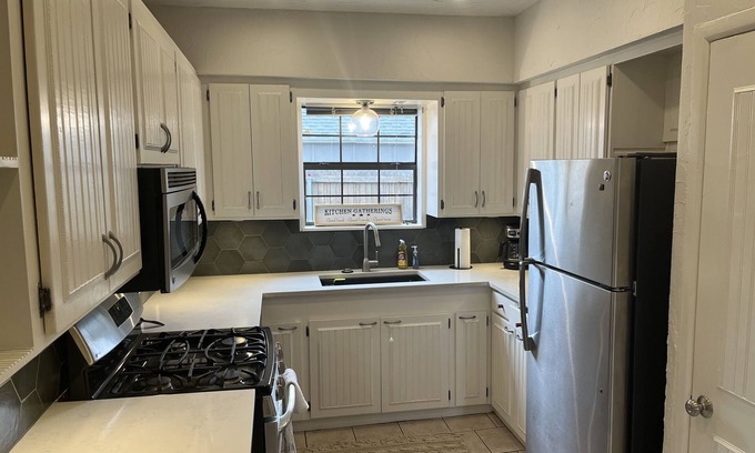 Denton Casa | *Historic 3 BR Home, Close To Denton Square & UNT*