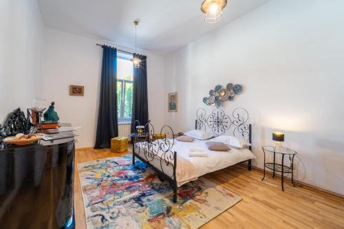 Cluj-Napoca City Centre Apartamento | Historic 5 star apartment in the main plaza