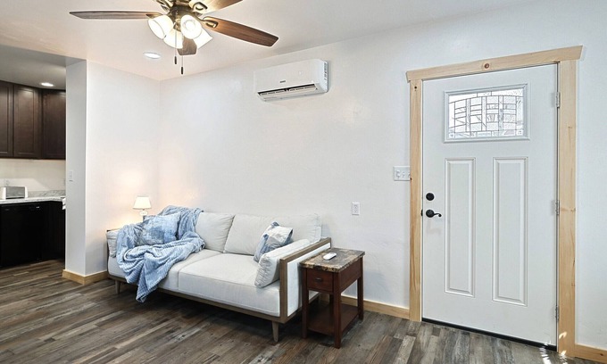 New Oxford Cabaña | Historic Barker Cottage near Gettysburg