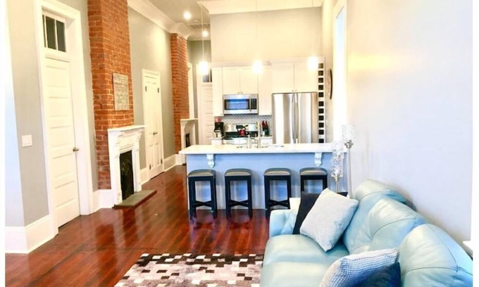 South 7th Ward Casa | HISTORIC BEAUTY NEAR NIGHTLIFE!!! Walk to Bourbon Street & The French Quarter!!!