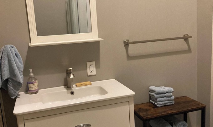 Albert Lea Apartamento | Historic Charm- 2 bedroom apartment, downtown Albert Lea