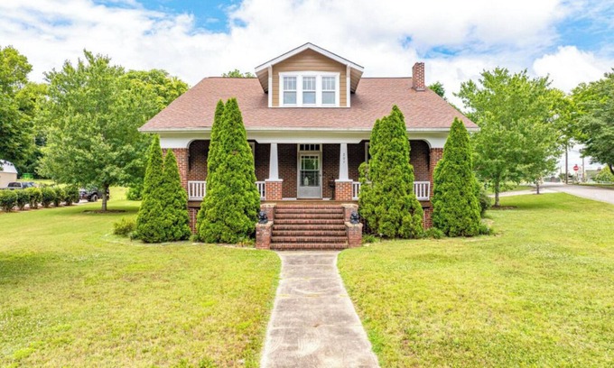 Clinton Casa | Historic Clinton Craftsman