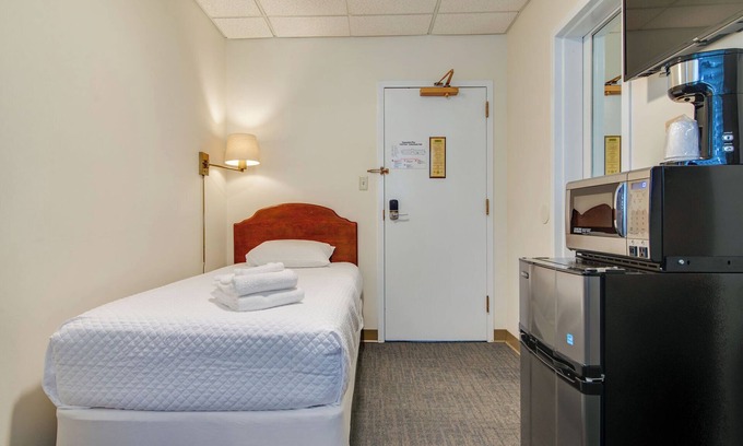 Music Row Apartamento | Historic Converted Studio SPECTACULAR location
