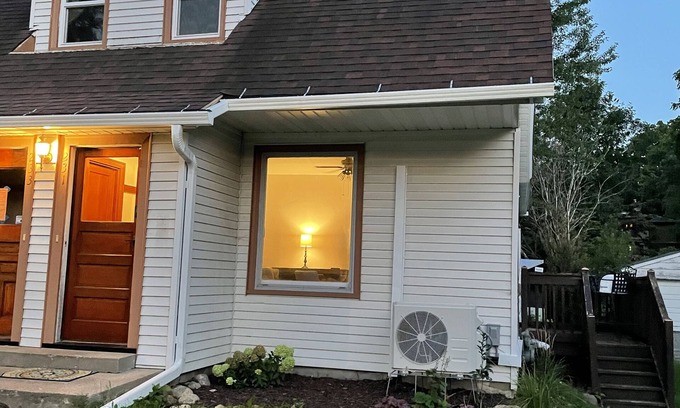 Owatonna Casa | Historic downtown flat