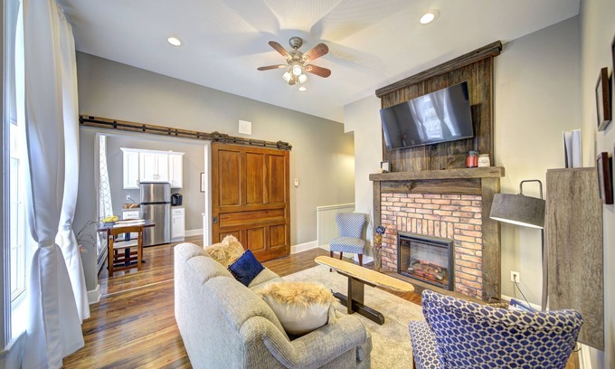 White Mills Apartamento | Historic Downtown Hawley Loft