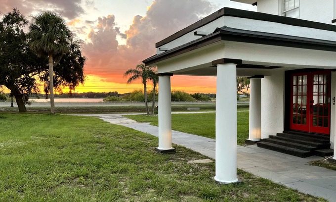 Haines City Casa | Historic Family-Owned Hideaway