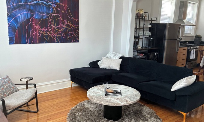 Brighton Park Apartamento | Historic feel, Modern comfort Walk to parks and food in beautiful Chicago