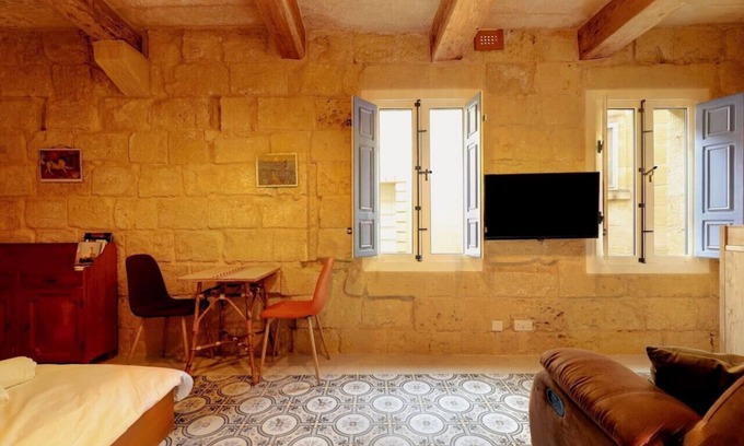 Victoria Casa | Historic Hideaway; Stunningly Converted Studio
