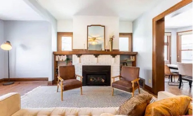 Merriam Park Casa | Historic Home Getaway in the Heart of the Twin Cities