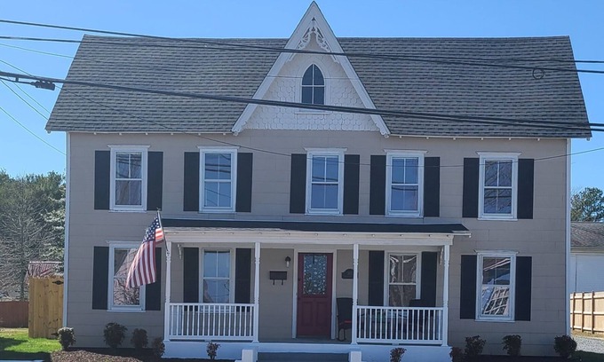 Milton Casa | Historic home in downtown Milton w/hot tub. Quick drive to the Delaware beaches!