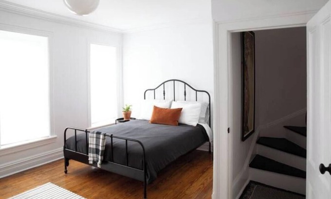 Hunters Point Apartamento | HISTORIC NYC TOWNHOUSE in Landmarked District