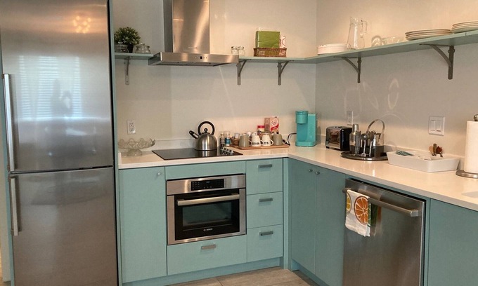 Old Enfield Condominio | Historic property